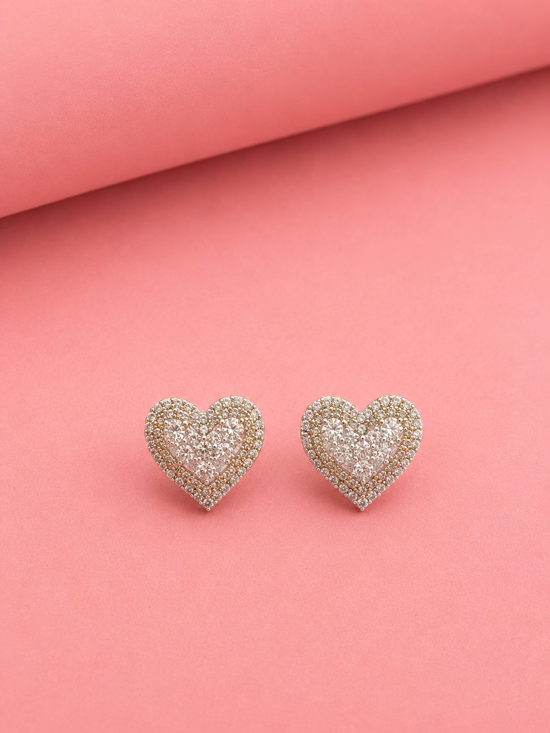 Orecchini Cuore Crystal in acciaio con cristalli pavé