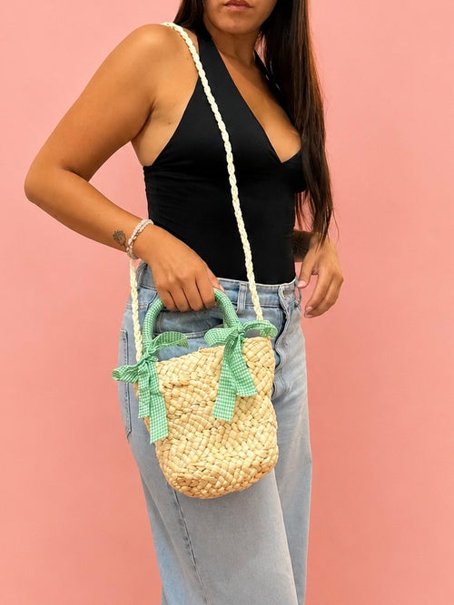 Borsa Rafia Fiocco Vichy verde - indossata a tracolla