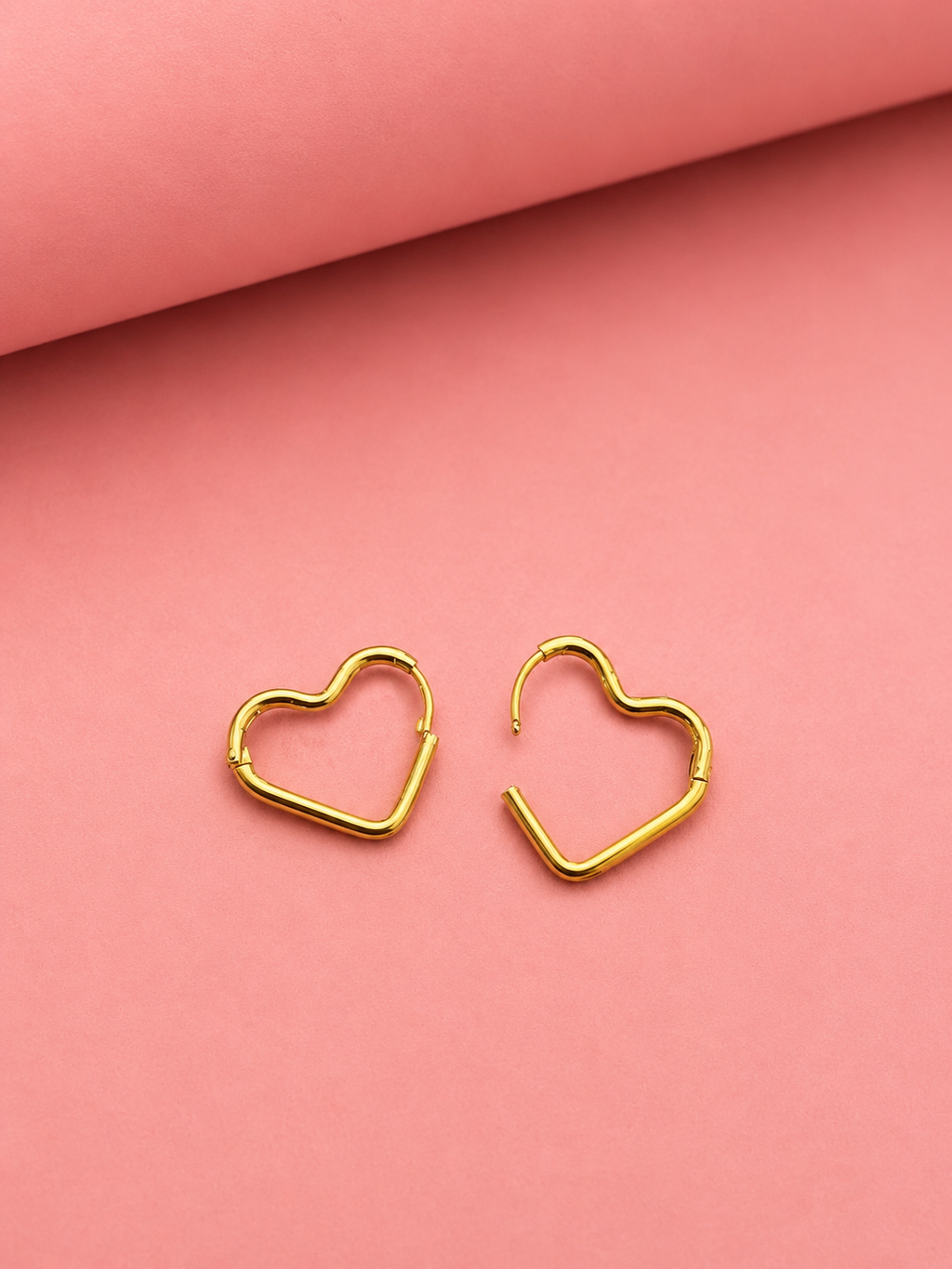 Orecchini Cuore Hoop in acciaio oro